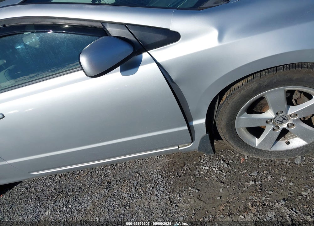 2008 HONDA CIVIC VIN: 2HGFG12838H532074
