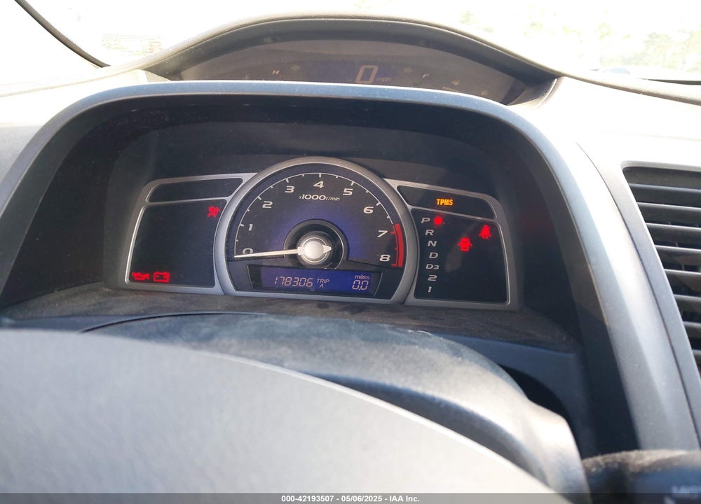 2008 HONDA CIVIC VIN: 2HGFG12838H532074