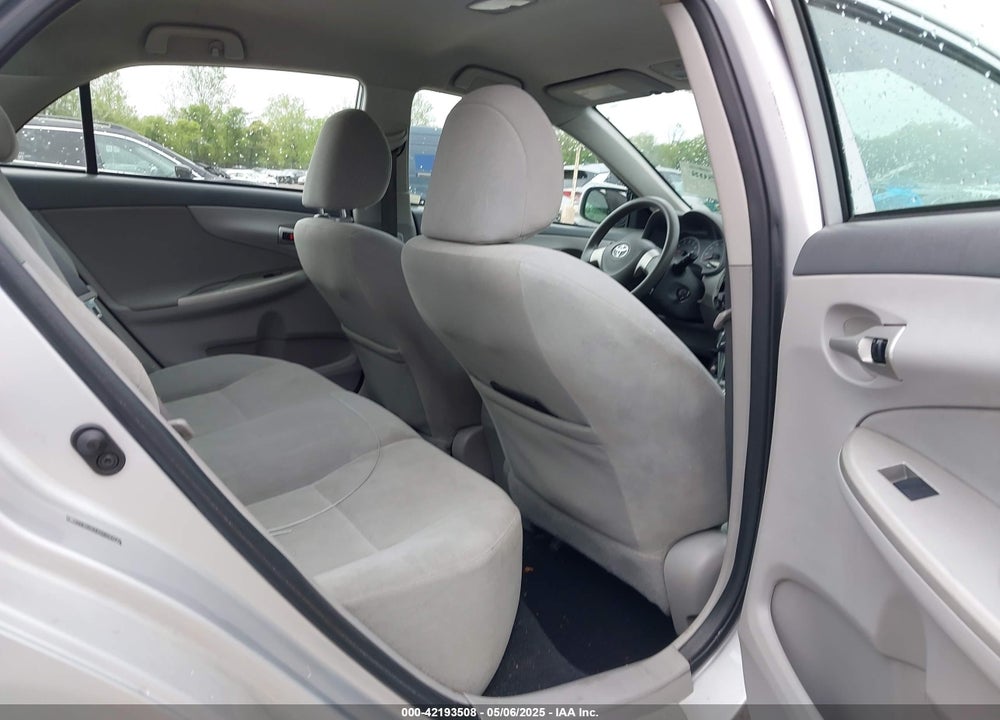 2010 TOYOTA COROLLA LE VIN: 2T1BU4EE8AC290830