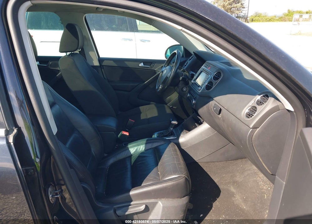 2010 VOLKSWAGEN TIGUAN SEL VIN: WVGAV9AX9AW522481