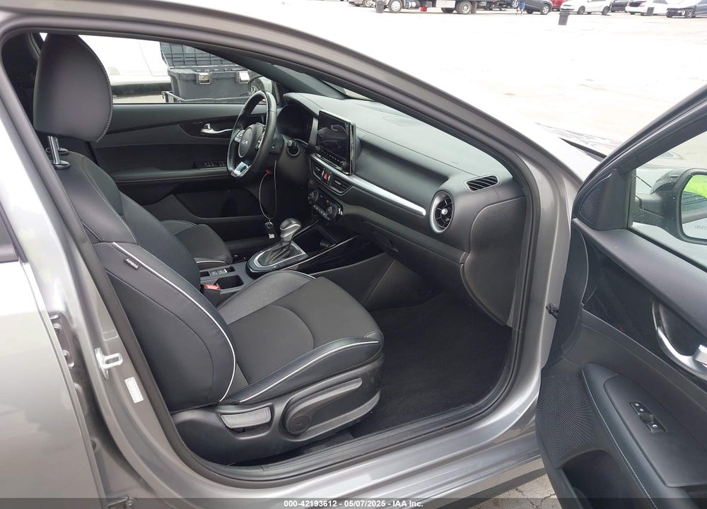 2023 KIA FORTE VIN: 3KPF54ADXPE640609