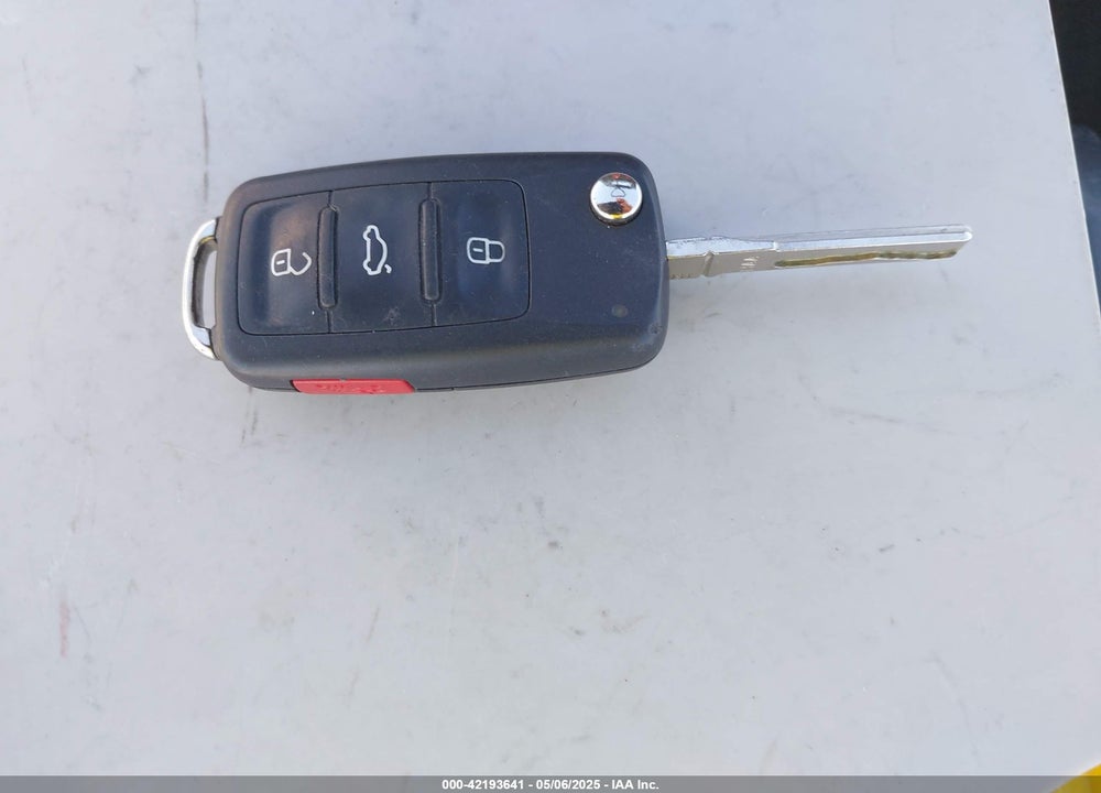 2019 VOLKSWAGEN PASSAT VIN: 1VWLA7A30KC000915