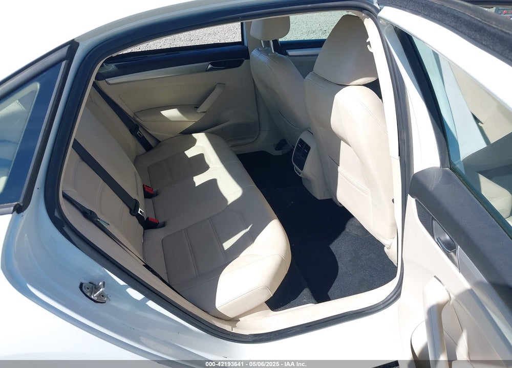 2019 VOLKSWAGEN PASSAT VIN: 1VWLA7A30KC000915