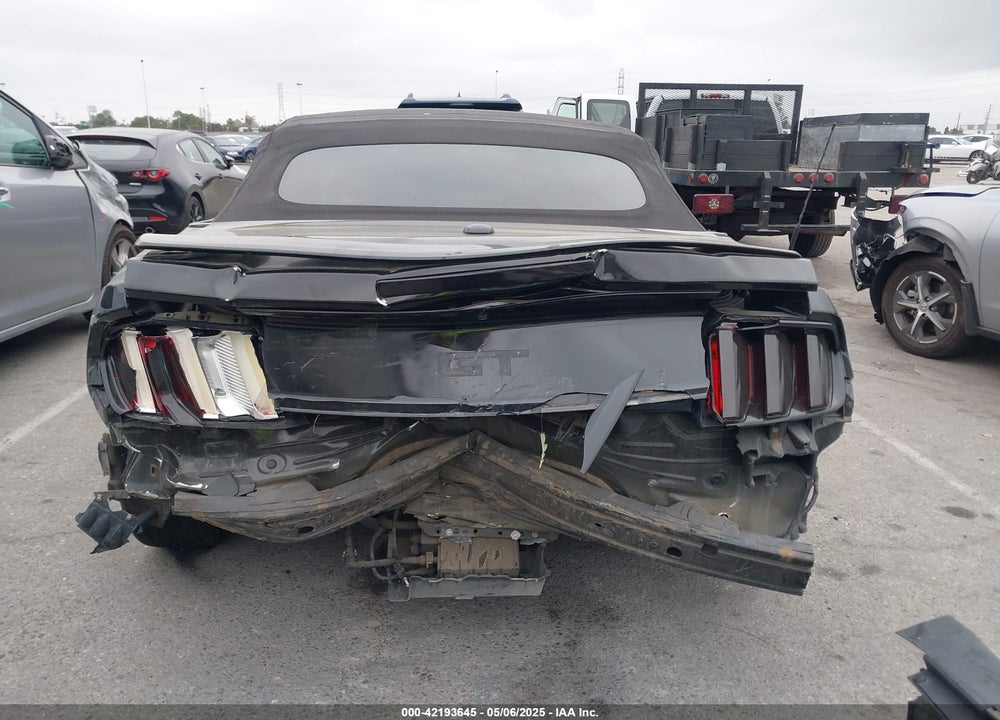 2015 FORD MUSTANG VIN: 1FATP8FF8F5327105