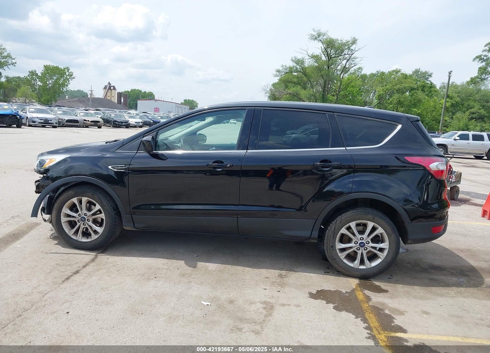 2017 FORD ESCAPE SE VIN: 1FMCU0GD3HUC09372