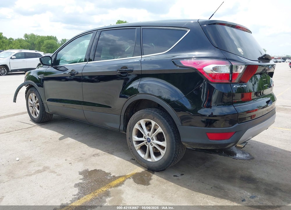 2017 FORD ESCAPE SE VIN: 1FMCU0GD3HUC09372