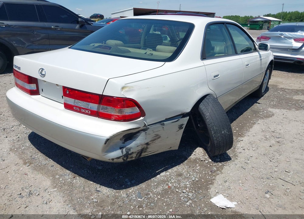 2001 LEXUS ES 300 VIN: JT8BF28G110321601