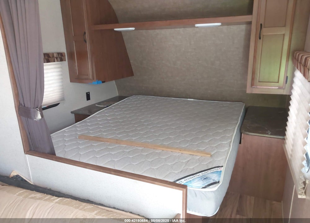 2016 JAYCO OTHER VIN: 1UJBJ0BN2G17V0194