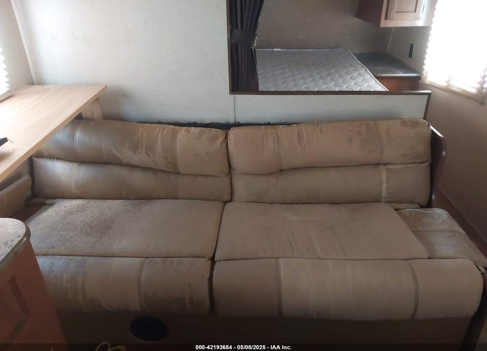 2016 JAYCO OTHER VIN: 1UJBJ0BN2G17V0194