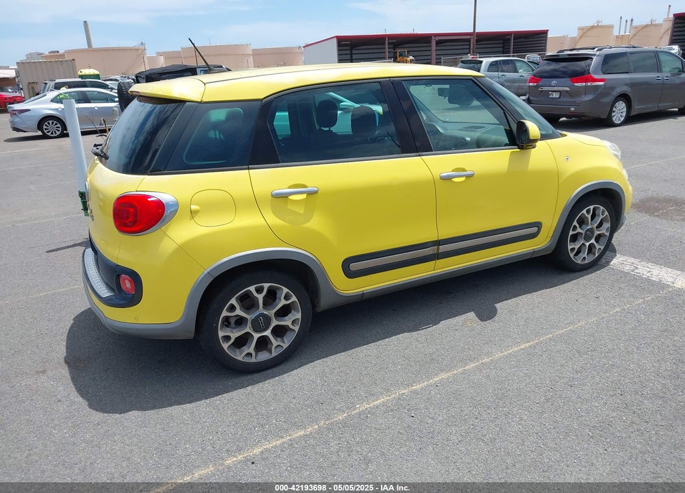 2014 FIAT 500L TREKKING VIN: ZFBCFADH7EZ020527