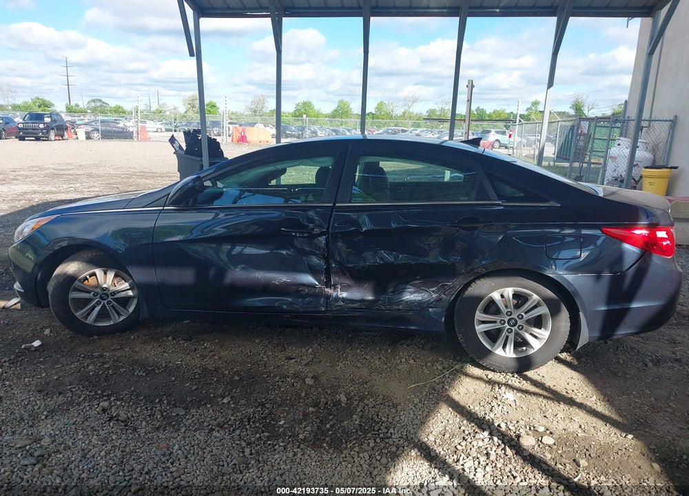 2013 HYUNDAI SONATA VIN: 5NPEB4AC5DH552053