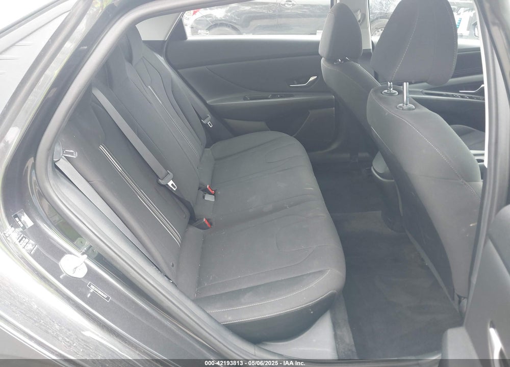 2022 HYUNDAI ELANTRA VIN: 5NPLS4AG0NH064477