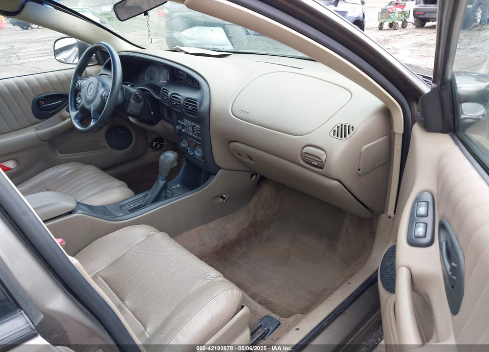 2003 PONTIAC GRAND PRIX VIN: 1G2WP52KX3F135218