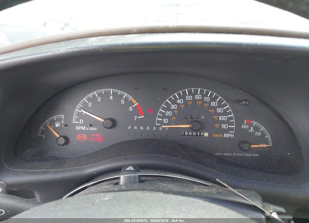 2003 PONTIAC GRAND PRIX VIN: 1G2WP52KX3F135218