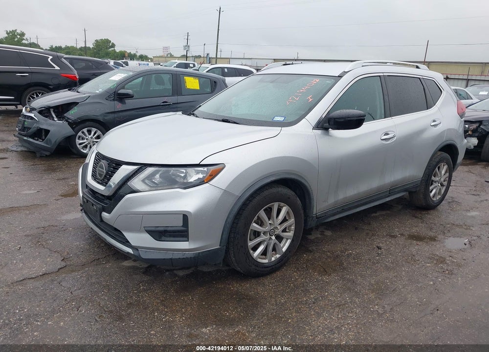 2018 NISSAN ROGUE VIN: KNMAT2MT6JP510132