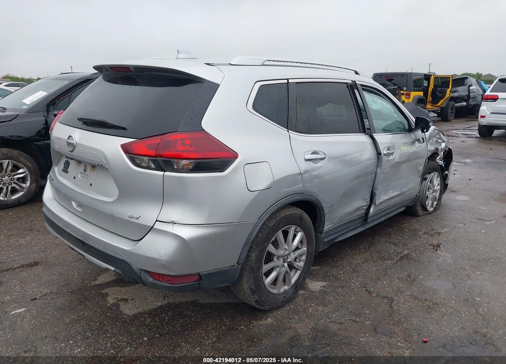 2018 NISSAN ROGUE VIN: KNMAT2MT6JP510132