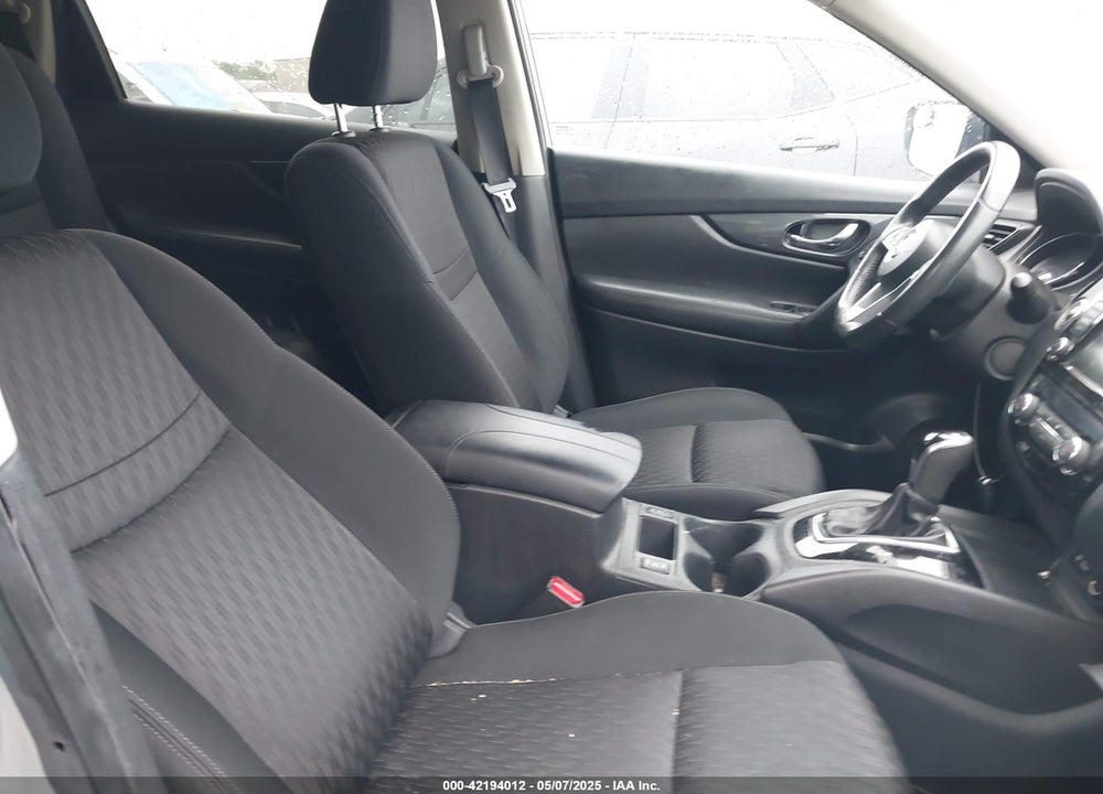 2018 NISSAN ROGUE VIN: KNMAT2MT6JP510132