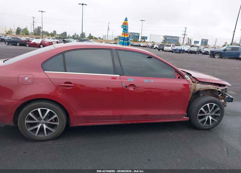 2017 VOLKSWAGEN JETTA 1.4T SE VIN: 3VWDB7AJ8HM256114