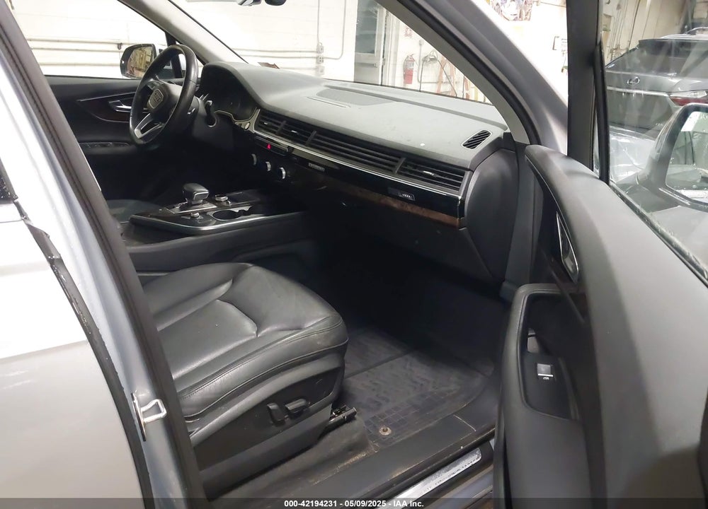 2017 AUDI Q7 VIN: WA1LAAF79HD039429