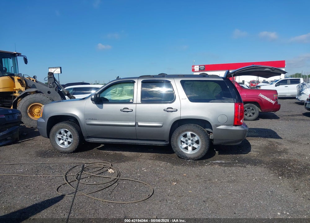 2007 GMC YUKON VIN: 1GKFK13027R207618