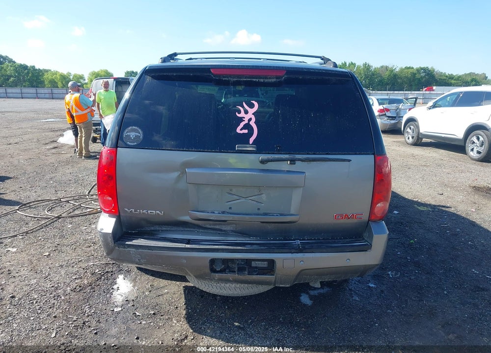 2007 GMC YUKON VIN: 1GKFK13027R207618