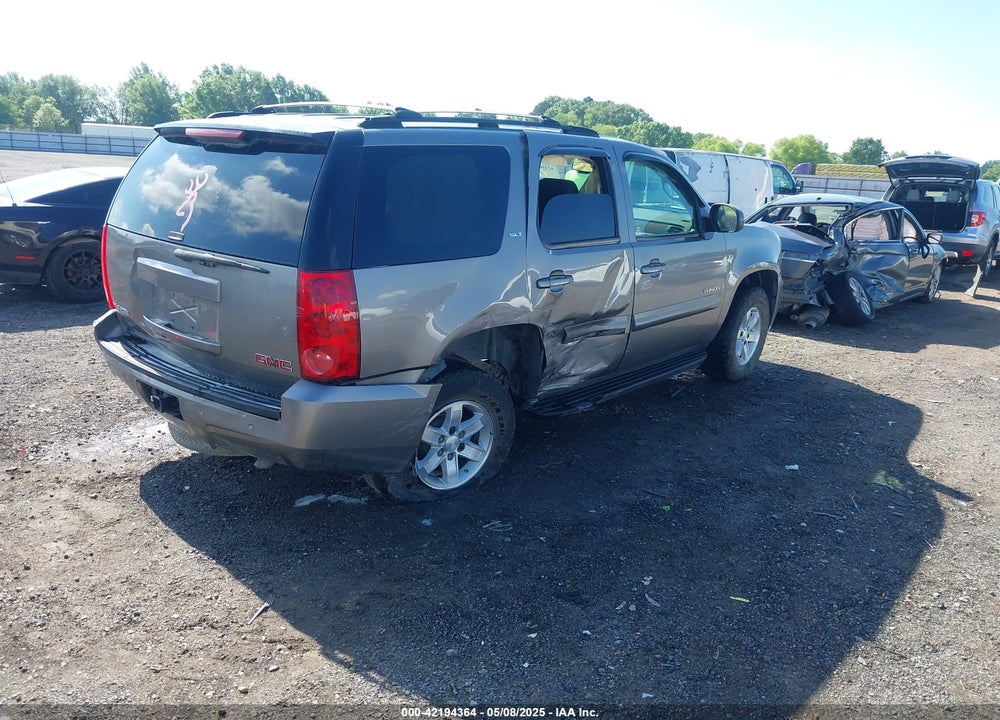 2007 GMC YUKON VIN: 1GKFK13027R207618