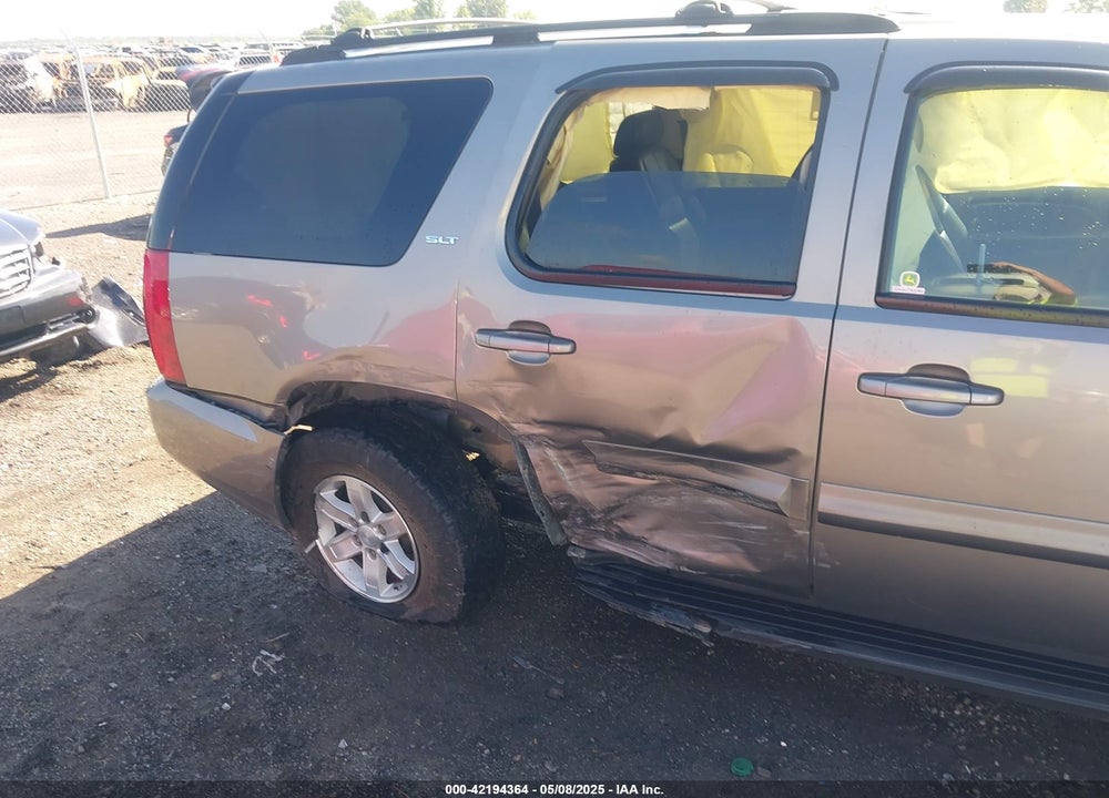 2007 GMC YUKON VIN: 1GKFK13027R207618