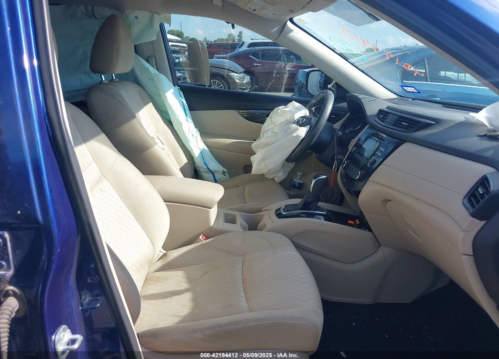 2017 NISSAN ROGUE VIN: JN8AT2MT1HW130104
