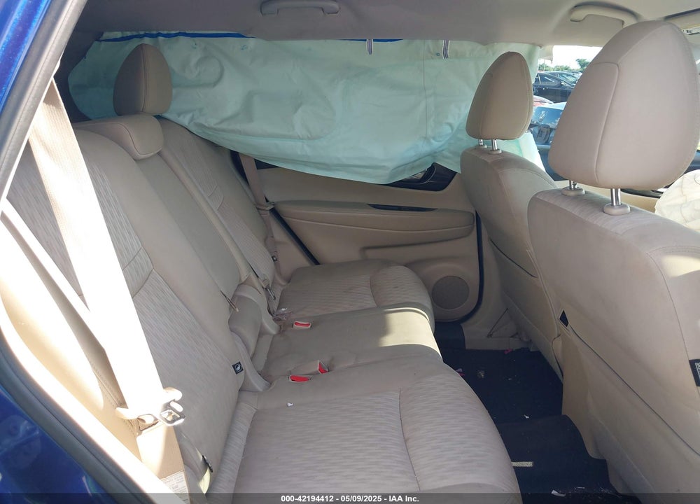 2017 NISSAN ROGUE VIN: JN8AT2MT1HW130104