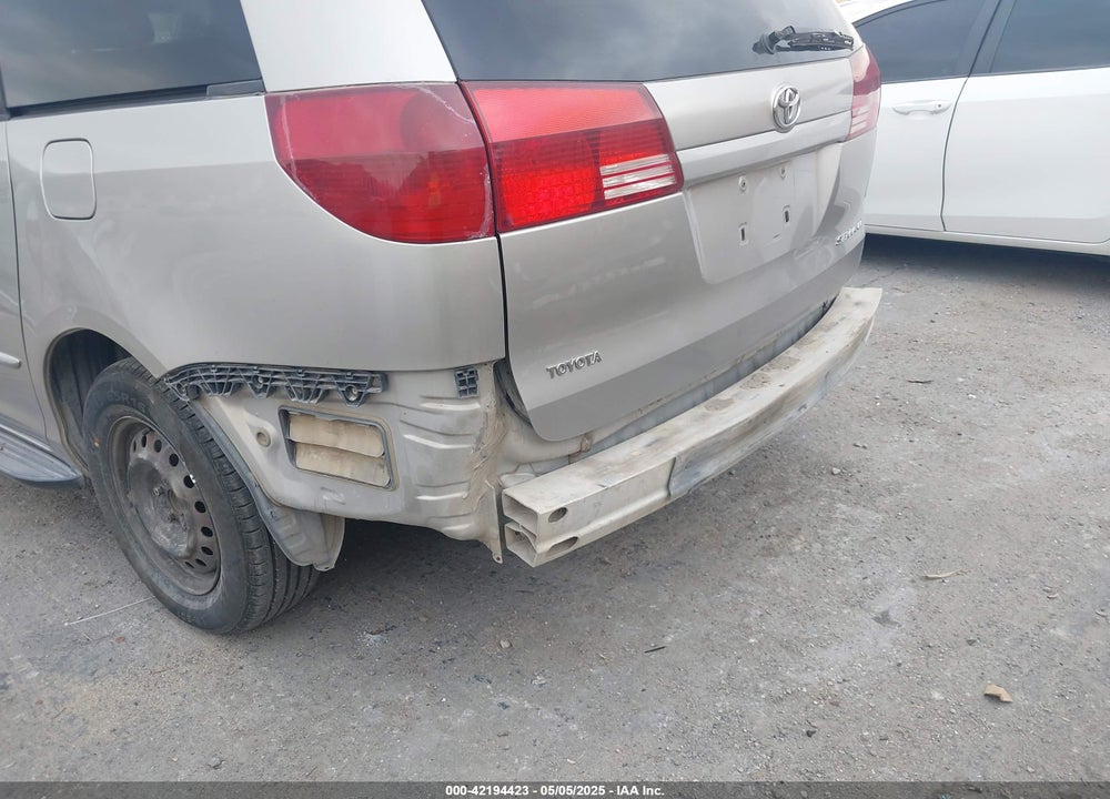 2005 TOYOTA SIENNA LE VIN: 5TDZA23C95S222269