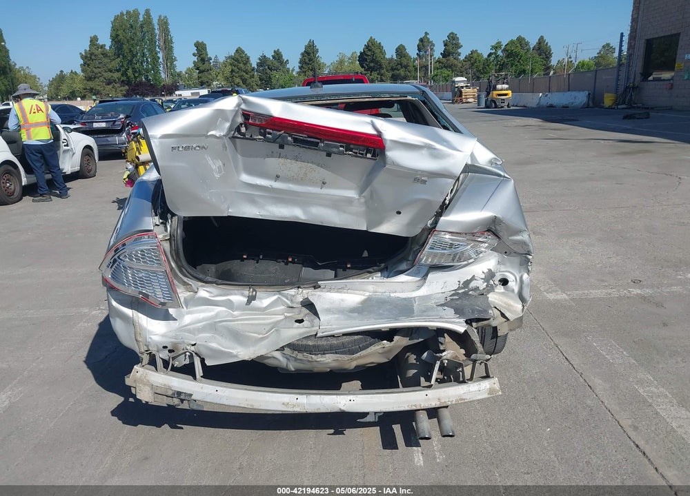 2011 FORD FUSION VIN: 3FAHP0HA9BR135448