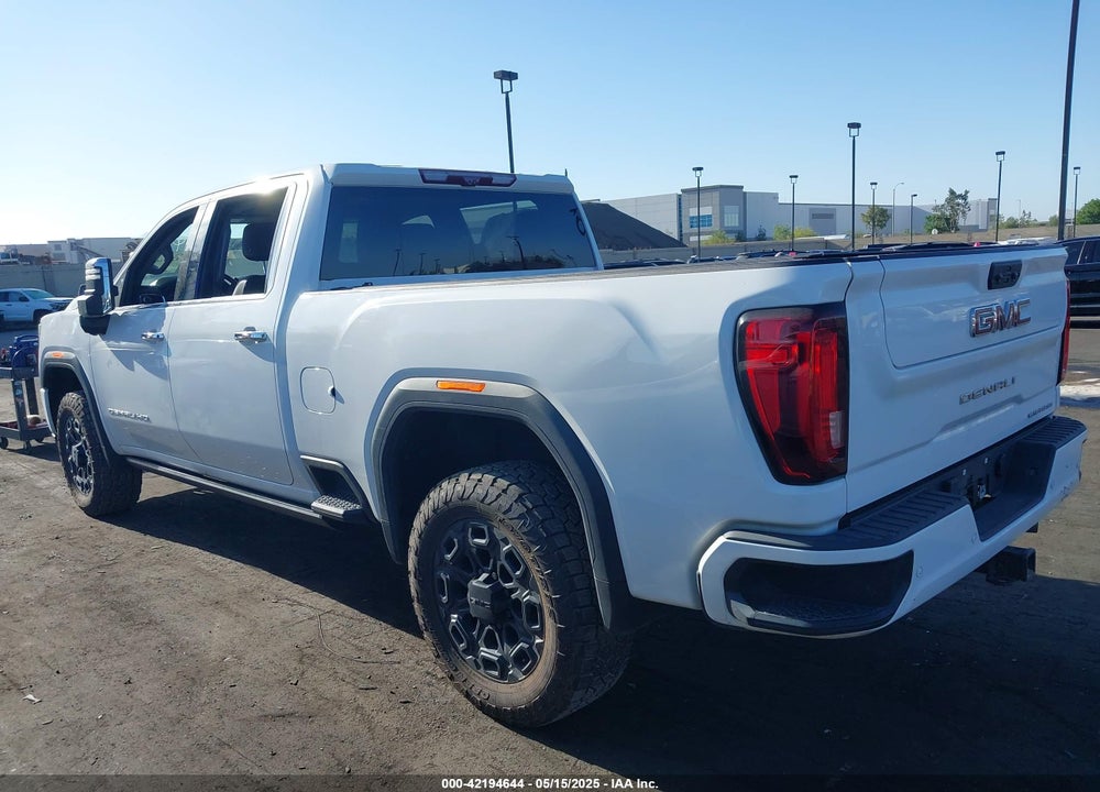 2021 GMC SIERRA 2500HD 4WD  STANDARD BED DENALI VIN: 1GT49REY7MF272638