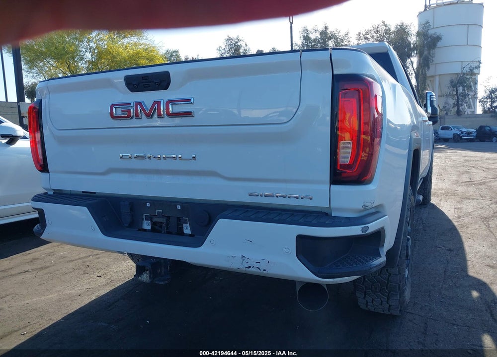 2021 GMC SIERRA 2500HD 4WD  STANDARD BED DENALI VIN: 1GT49REY7MF272638