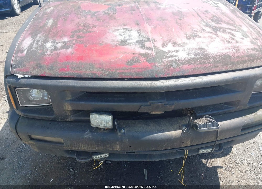 2003 CHEVROLET S-10 LS VIN: 1GCDT19X638172926