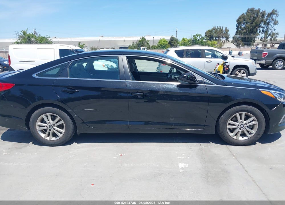 2017 HYUNDAI SONATA VIN: 5NPE24AF3HH558515