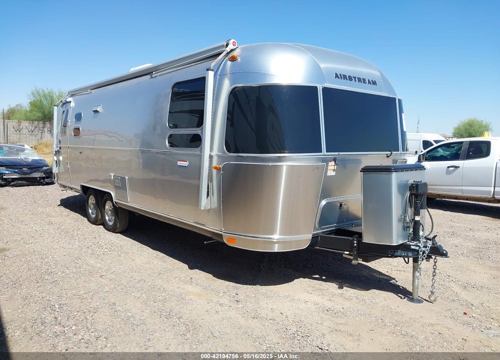 2020 INTERNATIONAL AIRSTREAM 27FB  S VIN: 1STTFYL25LJ553802