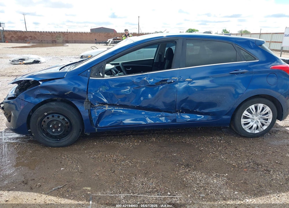 2016 HYUNDAI ELANTRA GT VIN: KMHD35LH1GU310115