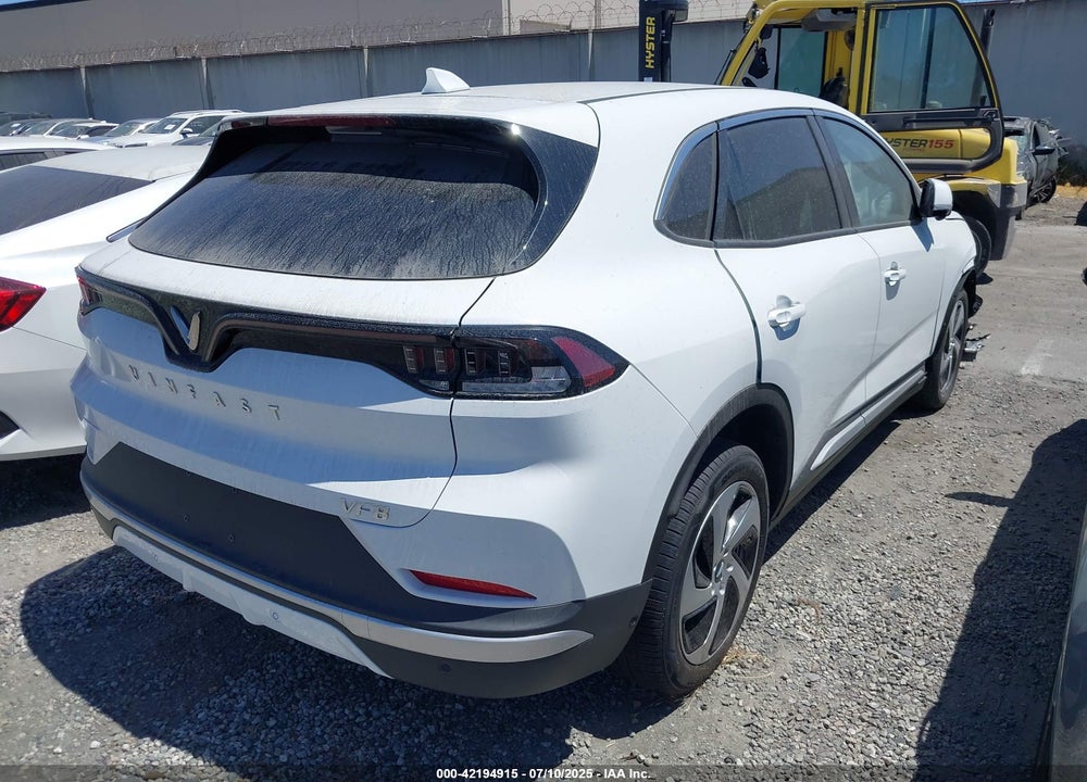 2024 VINFAST VF 8 ECO VIN: RLLV1AEB6RH008336