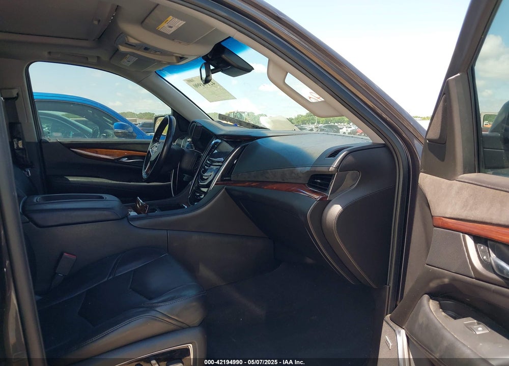 2015 CADILLAC ESCALADE VIN: 1GYS4CKJ3FR178360