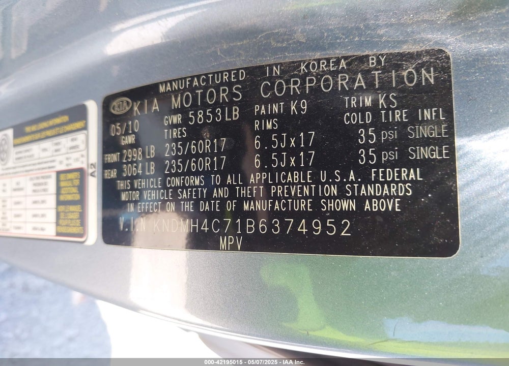 2011 KIA SEDONA EX VIN: KNDMH4C71B6374952