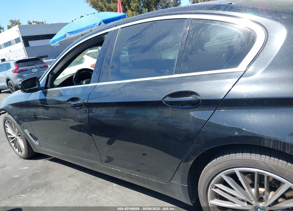 2019 BMW 530E IPERFORMANCE VIN: WBAJA9C53KB388858