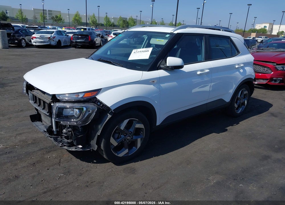2022 HYUNDAI VENUE VIN: KMHRC8A3XNU185711