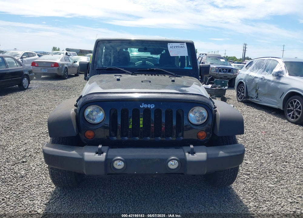 2011 JEEP WRANGLER / VIN: 1J4AA2D13BL574247