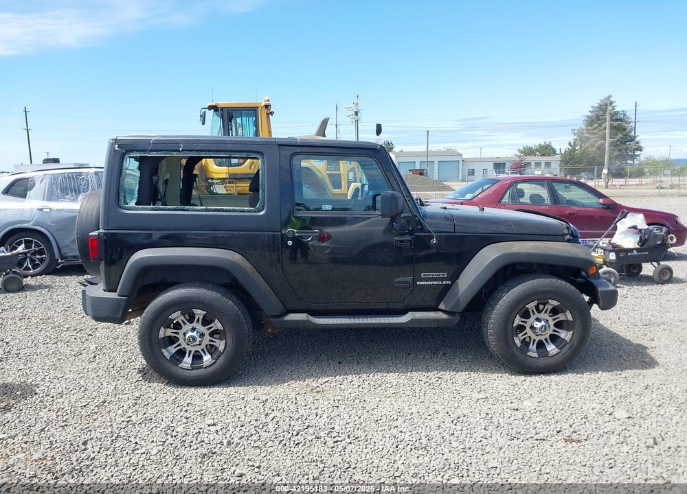 2011 JEEP WRANGLER / VIN: 1J4AA2D13BL574247