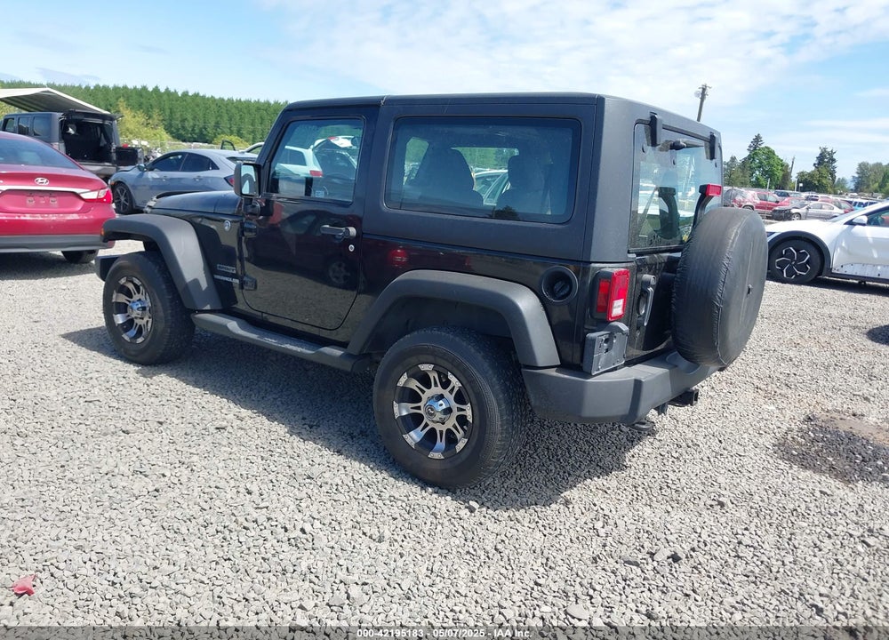 2011 JEEP WRANGLER / VIN: 1J4AA2D13BL574247