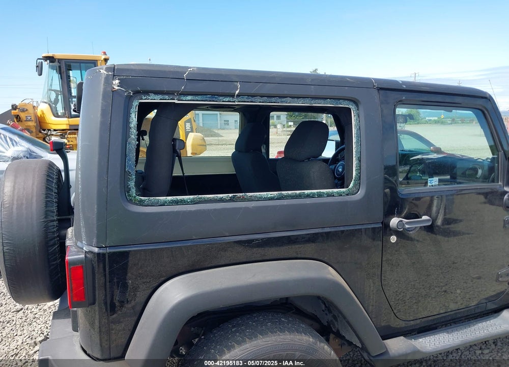 2011 JEEP WRANGLER / VIN: 1J4AA2D13BL574247
