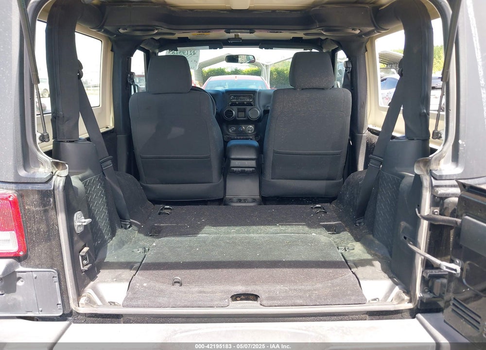 2011 JEEP WRANGLER / VIN: 1J4AA2D13BL574247