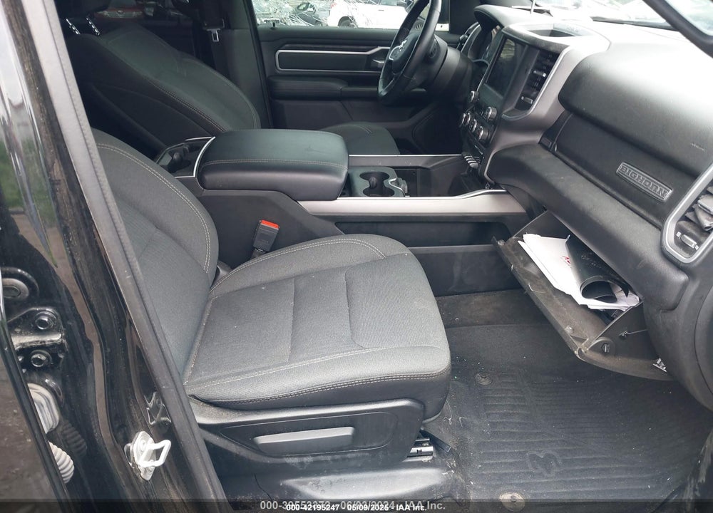 2021 RAM 1500 BIG HORN 4X4 5'7 BOX VIN: 1C6SRFFT4MN770575