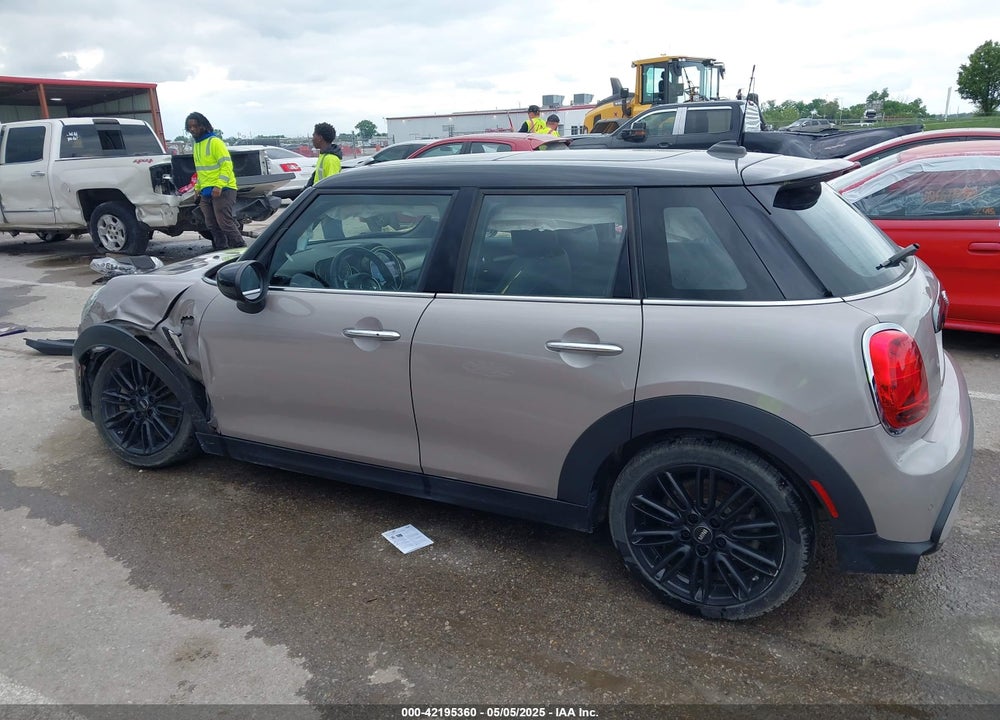 2022 MINI HARDTOP COOPER S VIN: WMW53DK0XN2R38274