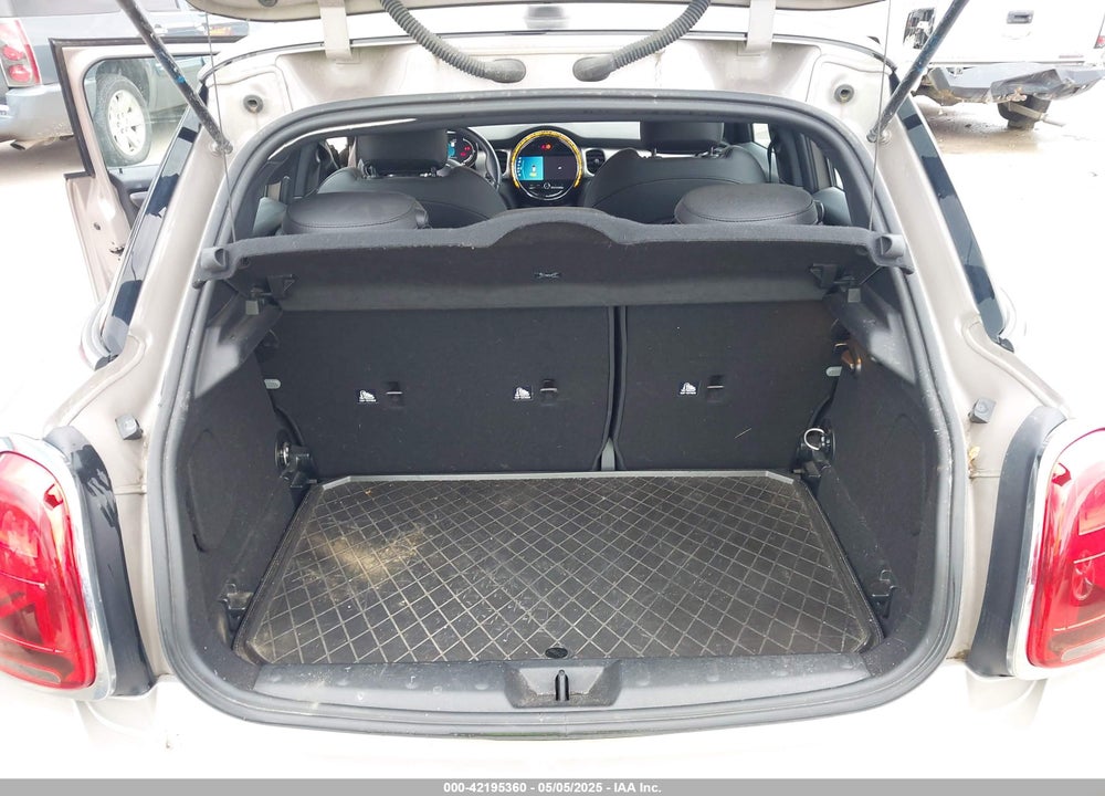 2022 MINI HARDTOP COOPER S VIN: WMW53DK0XN2R38274